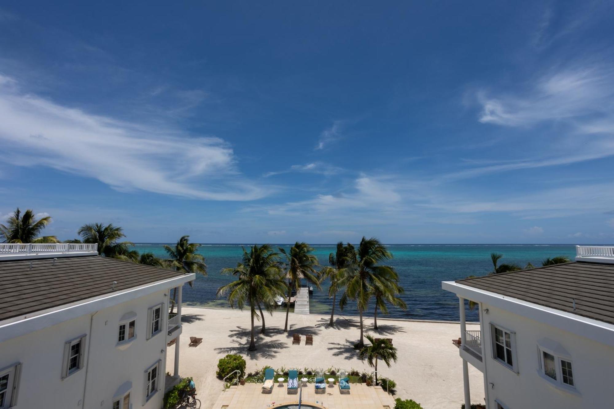 Tara Del Sol Resort San Pedro  Extérieur photo