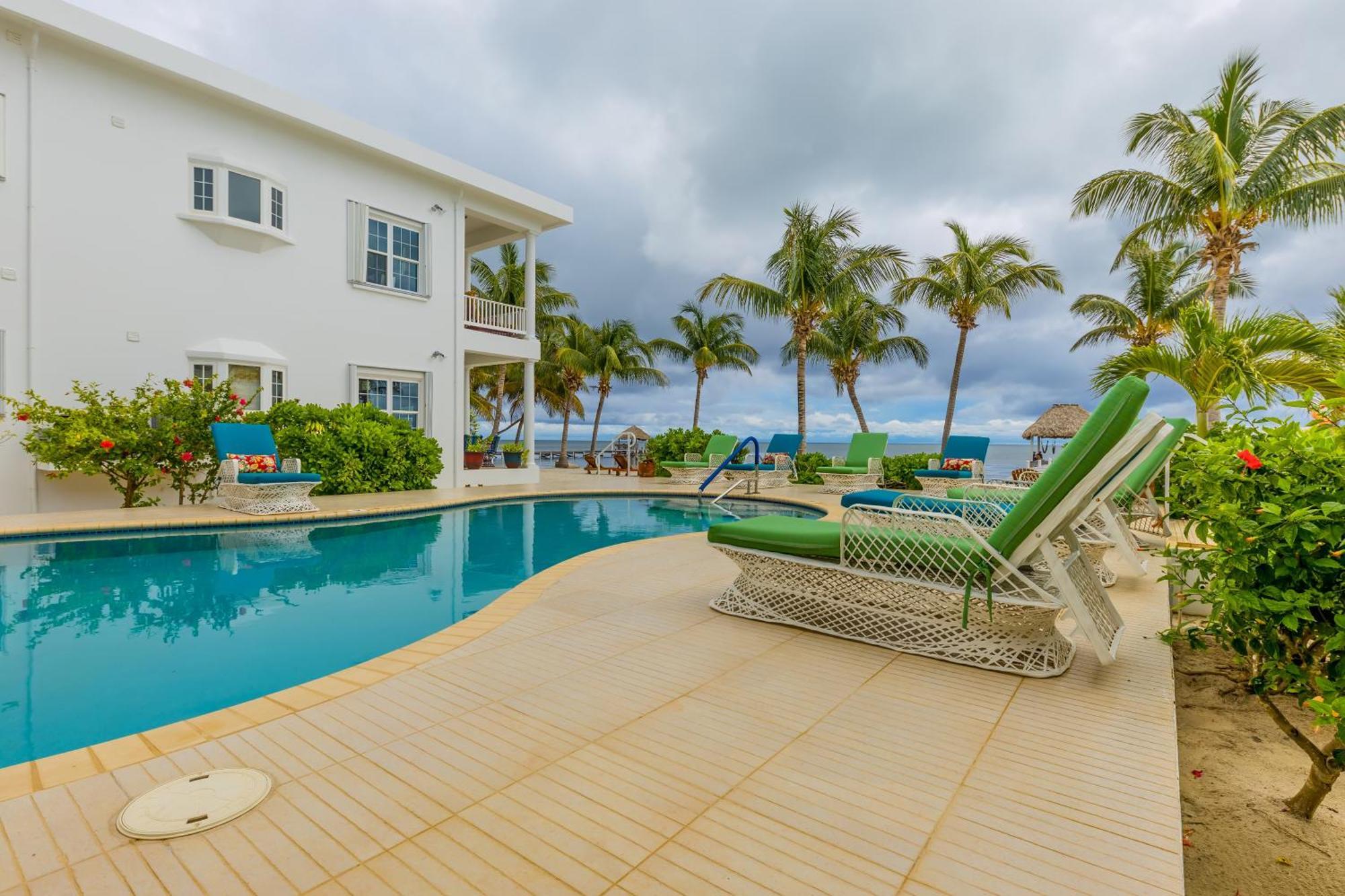 Tara Del Sol Resort San Pedro  Extérieur photo